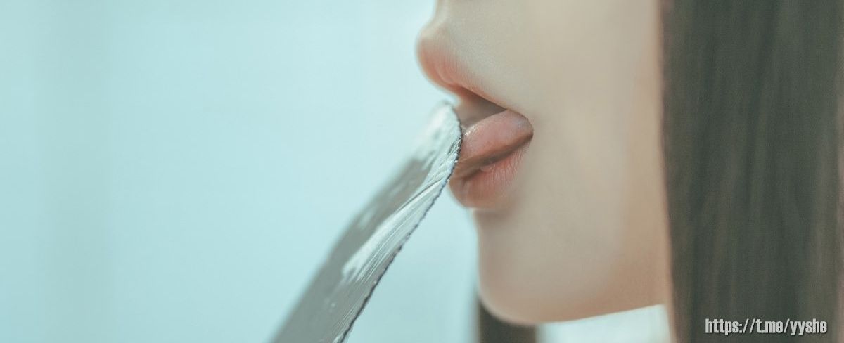 金梅瓶