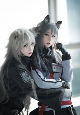 笼中女